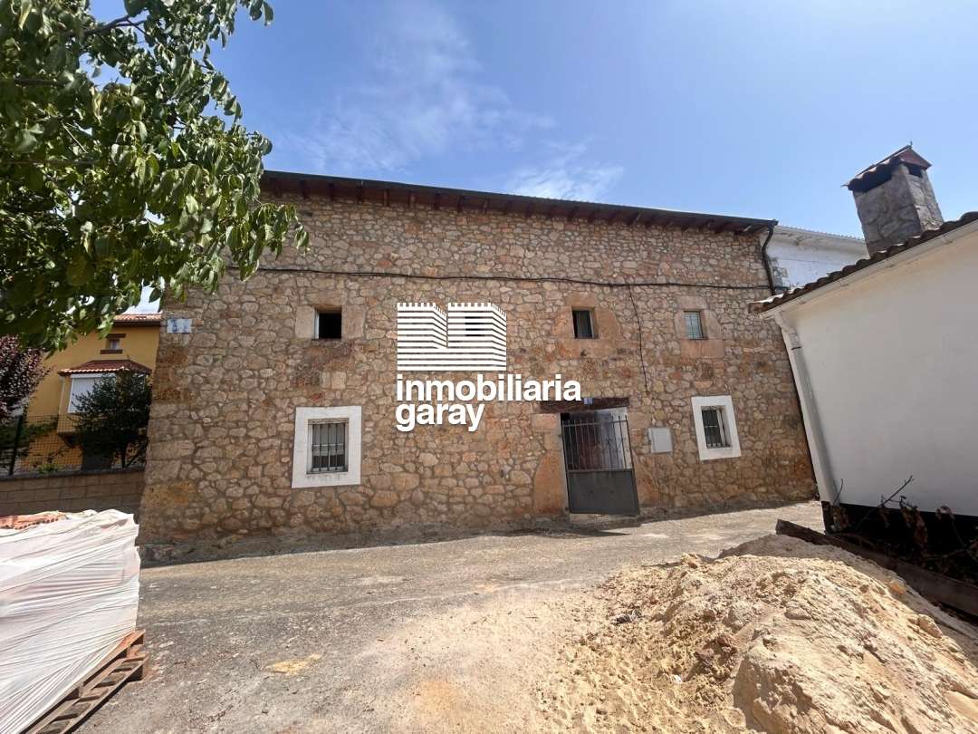 casa en venta en medina de pomar